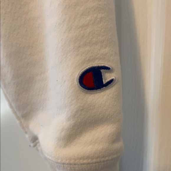 Champion Crewneck - Picture 3 of 4